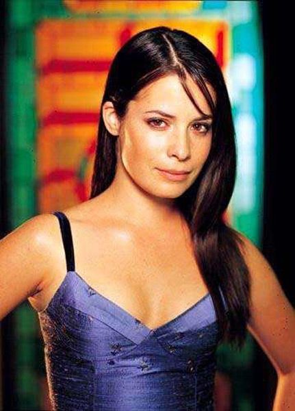  Holly Combs Large Photo 5