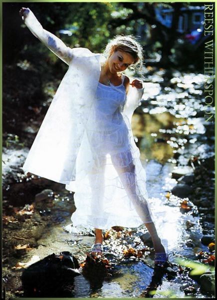  Reese Witherspoon Large Photo 5