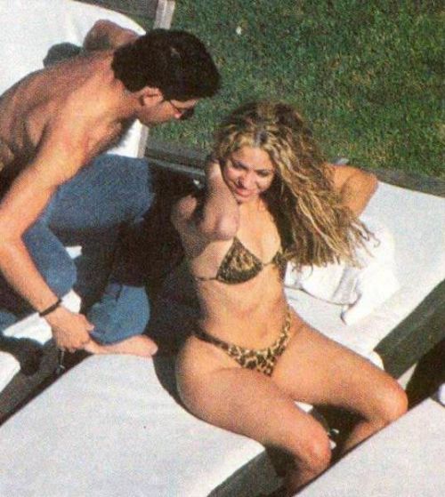  Shakira Large Photo 5