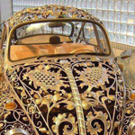 سيارة مصنوعة من الذهب رووووعة