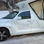 سيارة لحفلات الزفاف في كازخستان