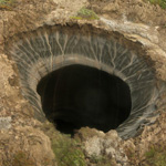 اكتشاف الحفرة العملاقة الغامضة في شبه جزيرة يامال في سيبيريا